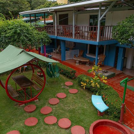 Hotel Marielos Tamarindo Exteriör bild