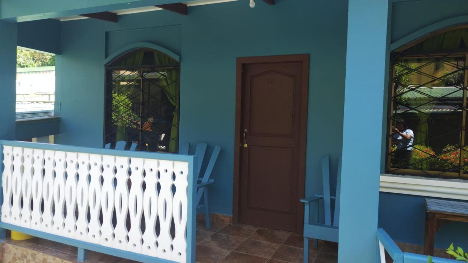 Hotel Marielos Tamarindo Exteriör bild