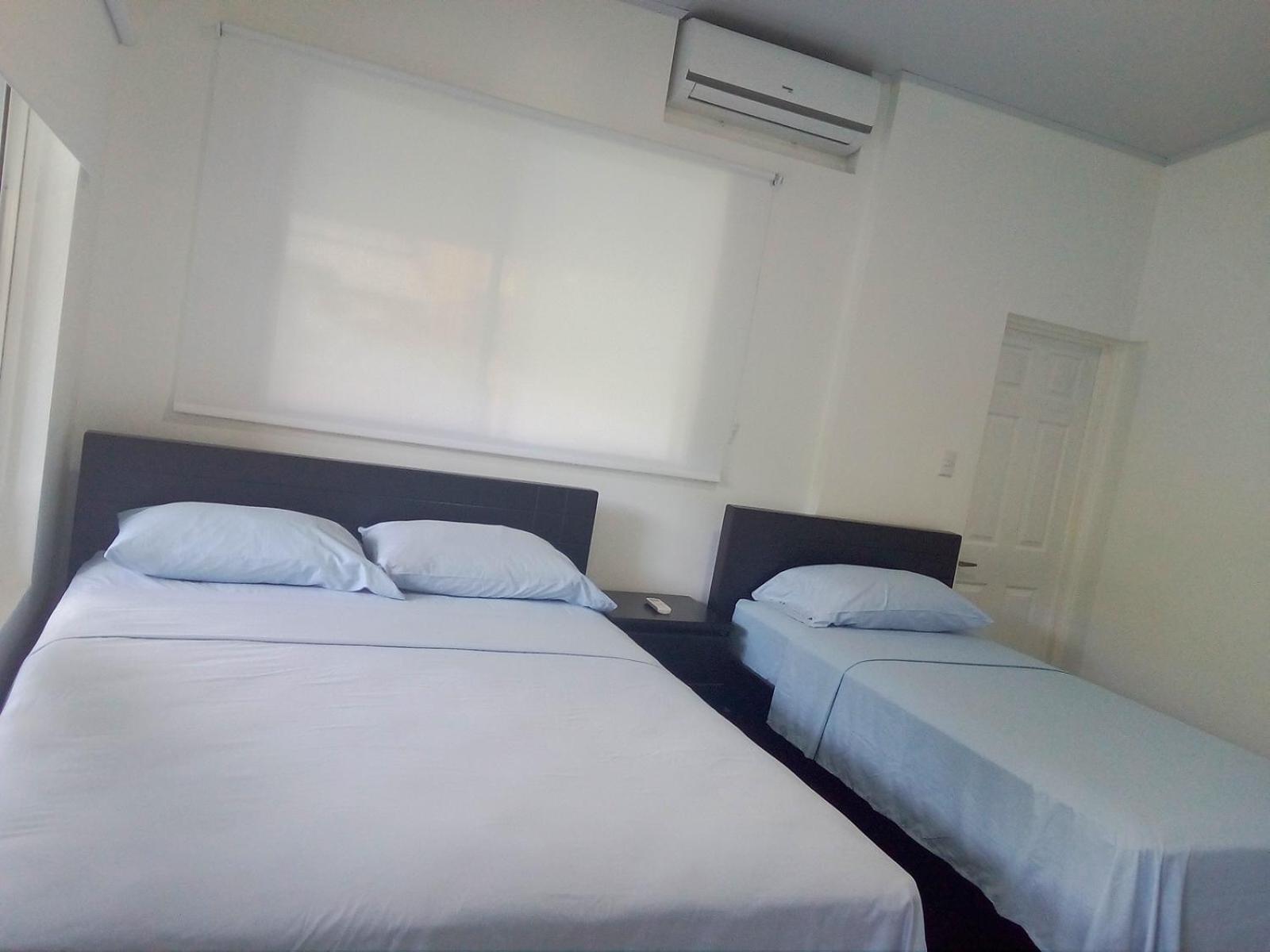 Hotel Marielos Tamarindo Exteriör bild