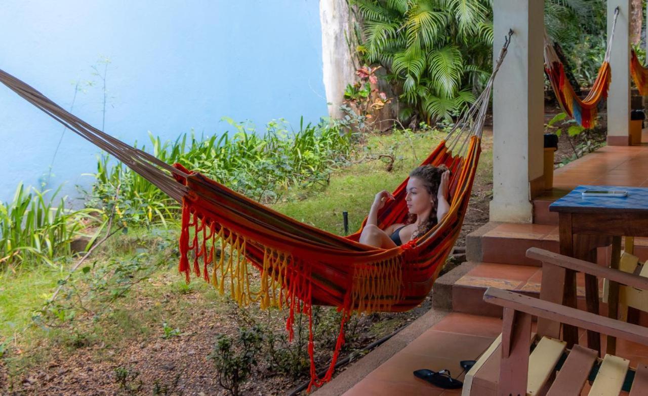 Hotel Marielos Tamarindo Exteriör bild