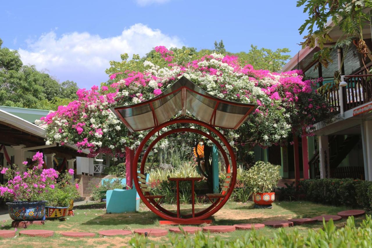 Hotel Marielos Tamarindo Exteriör bild